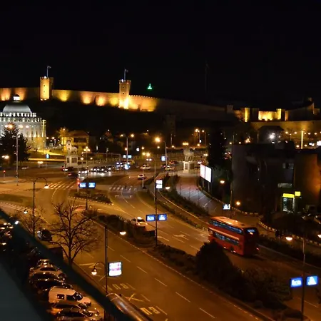 Апартаменти Lazarus Скоп'є